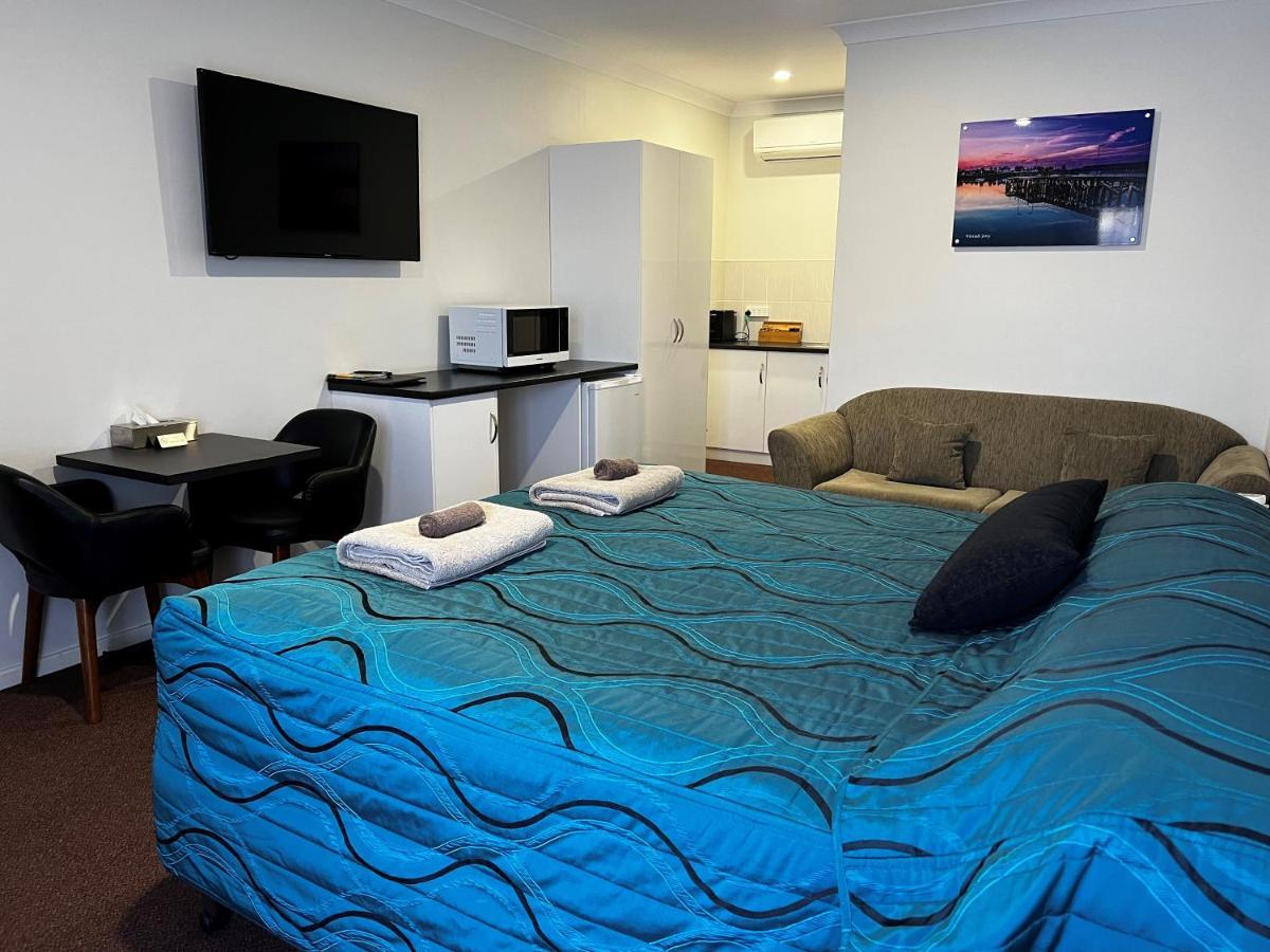 Augusta Courtyard Motel Порт-Огаста Экстерьер фото