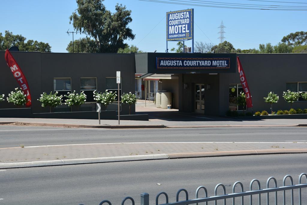 Augusta Courtyard Motel Порт-Огаста Экстерьер фото